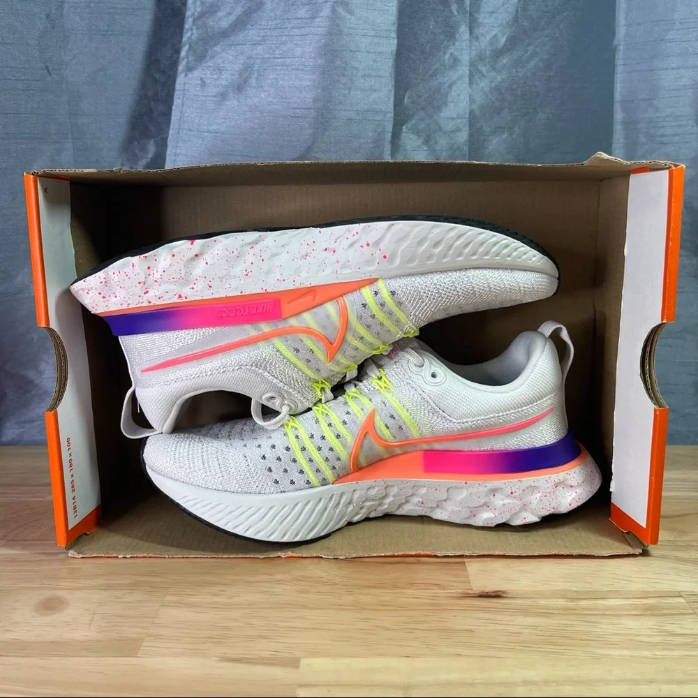NEW Nike React Infinity Run Flyknit 2 White Neon Running Shoes Women's 5.5 - Picture 6 of 7